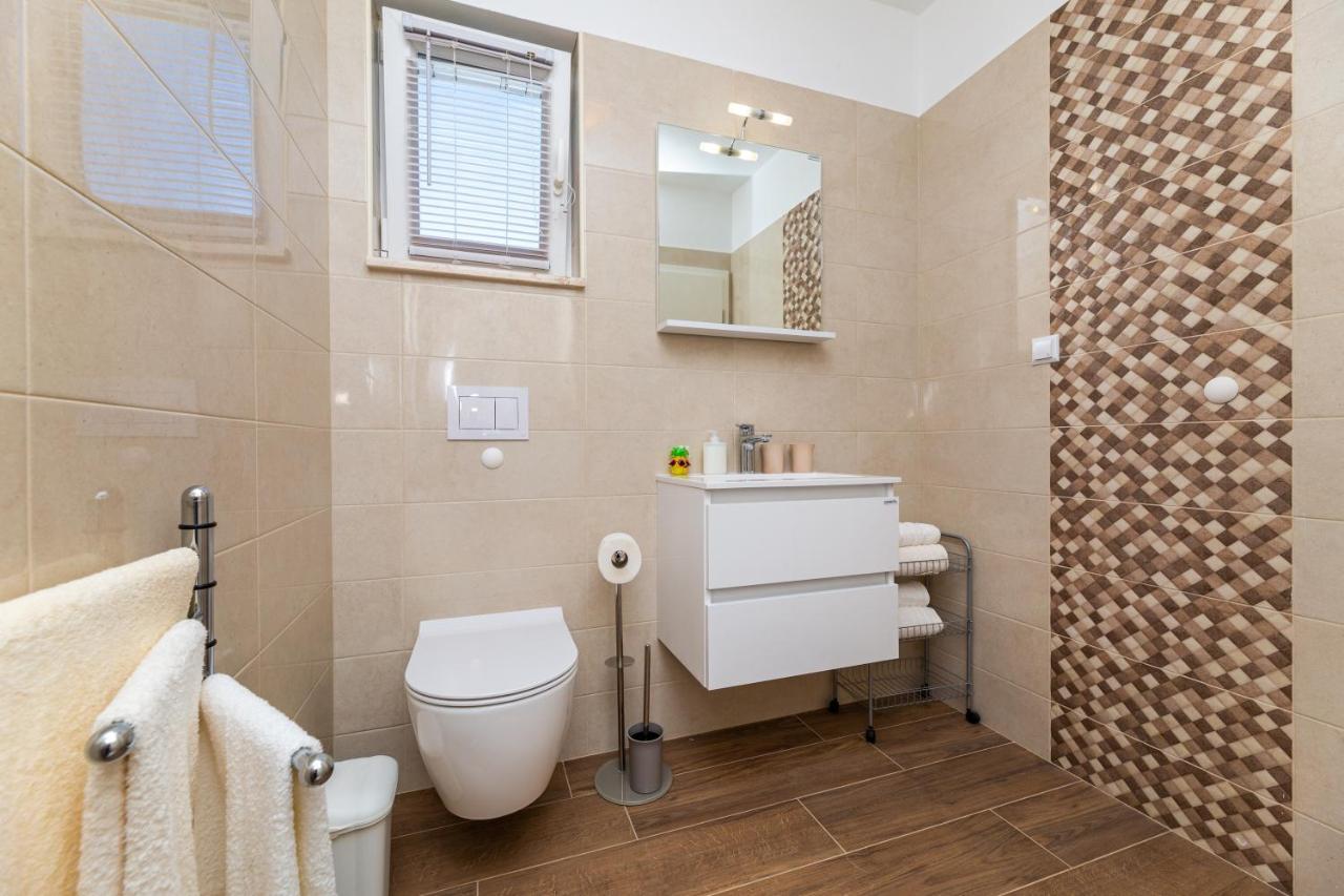 Apartment Nada 1 Malinska Luaran gambar